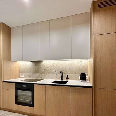 Alquiler de un elegante apartamento amueblado de 3 habitaciones, 60 m², Varsovia, Polonia